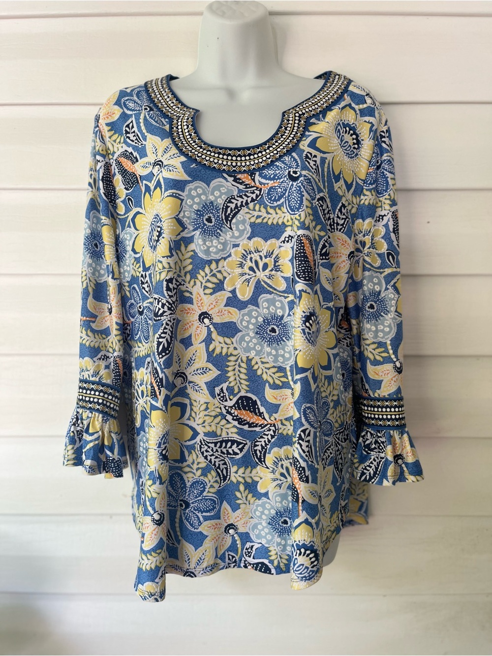 Ruby Rd. Blue Summer Beach Floral Scoop-Neck Tunic with Faux Beaded Trim L